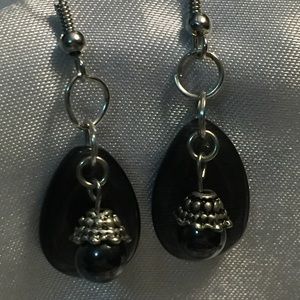 Women’s Black Teardrop Earrings